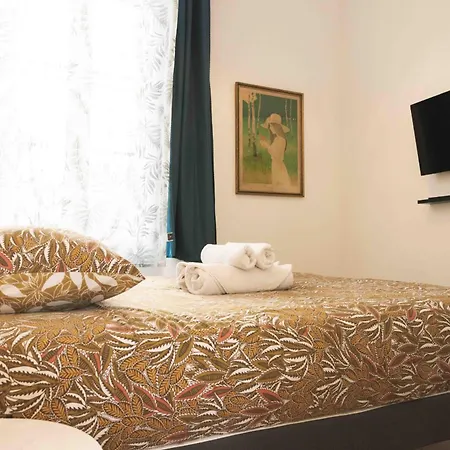T2 Cozy 4 People Near Suquet